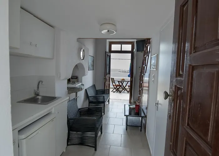 Roulas Apartament Chalki Town